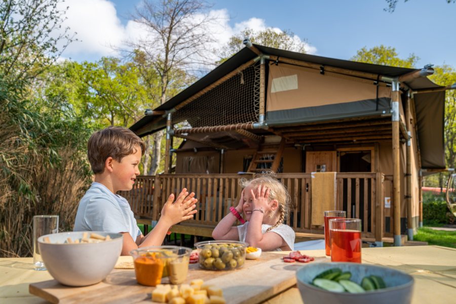 Glamping Shoot Ranger AN4 Family6
